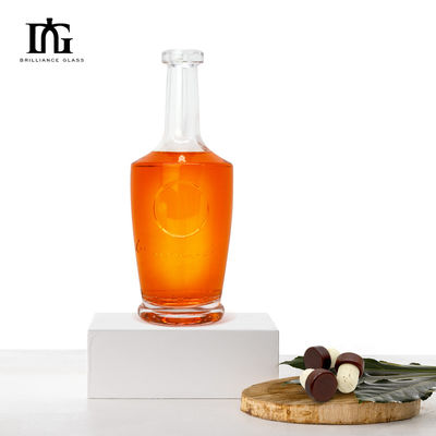 OEM/ODM Accettabile 750ml Super Flint Glass Empty Liquor Bottle per Whiskey Gin Vodka