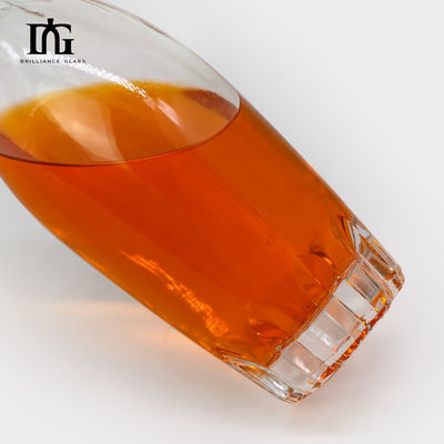 250ml/500ml/700ml/750ml Capacità Bottiglia di vino rosso in vetro Sigillo di sughero resistente e ermetico