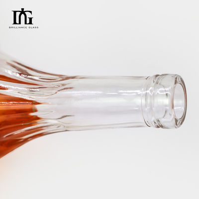 250ml/500ml/700ml/750ml Capacità Bottiglia di vino rosso in vetro Sigillo di sughero resistente e ermetico