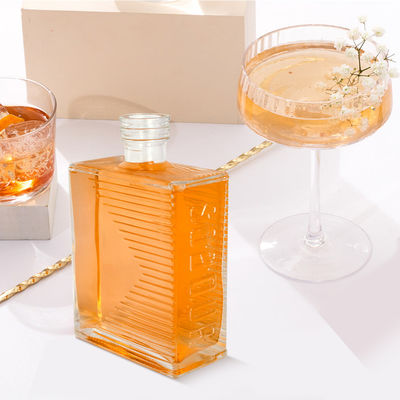 500ml Modern Decal Crafts Gin Bottiglia di vetro per liquori e bevande OEM/ODM Accettabile