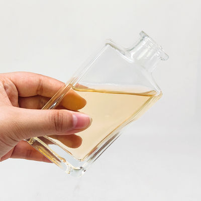 Bottiglia di vetro a tappo a vite da 700 ml per liquori e bevande