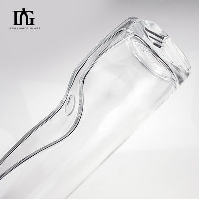 Logo del cliente accettabile Bottiglia di vetro per liquori Vodka Tequila Gin Capo di sughero sigillato