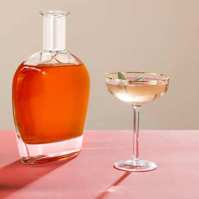 250 ml/500 ml/700 ml/750 ml Bottiglie di liquore di vetro di capacità con stampa personalizzata
