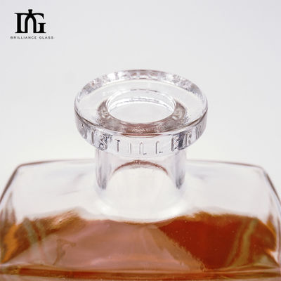 OEM/ODM Acceptabile Fancy 500ml Square Glass Liquor Bottle per il vino ghiacciato