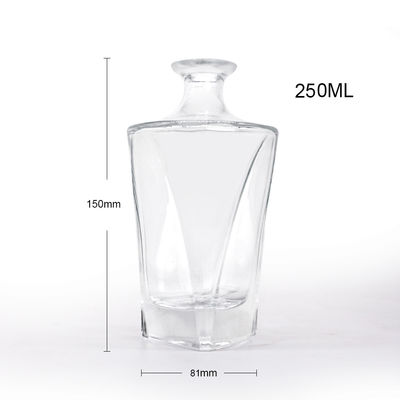 Bottiglie di liquore di vetro per vodka whisky rum gin brandy MOQ basso 375ml 500ml 700ml 750ml