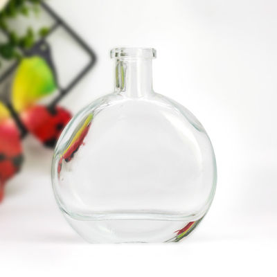 Bottiglia di vetro di 500 ml incisa per liquori di gin e brandy in forma unica