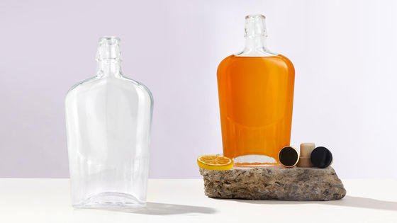 750 ml/1000 ml Bottiglia di vetro per liquori Whisky Rum Gin Tequila Brandy Tappo di sughero inciso