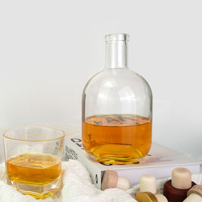 330ml/500ml/700ml Bottiglia di vino per liquori Bottiglia di vetro Pittura incisione Stampatura a caldo
