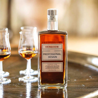 Bevande gassate Bottiglia di vetro con tappo di sughero 750 ml 500 ml Whisky Rum Gin Tequila Brandy Spirits