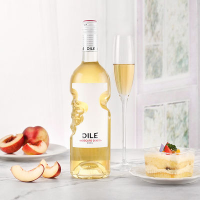 Campione di acqua minerale fornito 500 ml bottiglia di liquore di vetro con forma unica e tappo di sughero