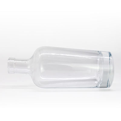 Bottiglia miniatura trasparente riutilizzabile da 500 ml a 750 ml con corpo in vetro