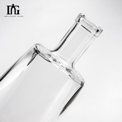 Materiale di base Vetro 50ml 350ml 700ml 750ml 1000ml Bottiglia di vodka per bevande