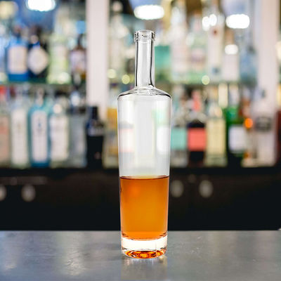 700 ml Bottiglia di vetro alto e chiaro per liquori Whisky Tequila Xo Spirits Vodka Gin Rum Brandy