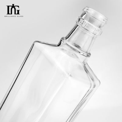 Capacità 500 ml/700 ml/1000 ml Bottiglie in vetro di pietra per whisky al gin rum