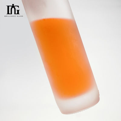 Bottiglie di vodka brandy liquore con il logo del cliente accettabile 500 ml di vetro rotondo chiaro