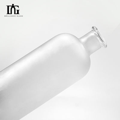 Bottiglie di vodka brandy liquore con il logo del cliente accettabile 500 ml di vetro rotondo chiaro